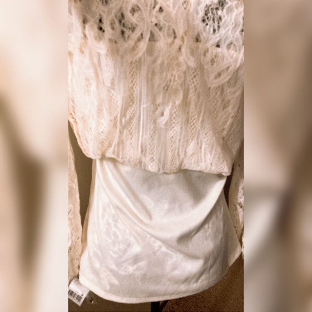 OPHELIA ROE Lace Boho Blouse - Picture 8 of 9